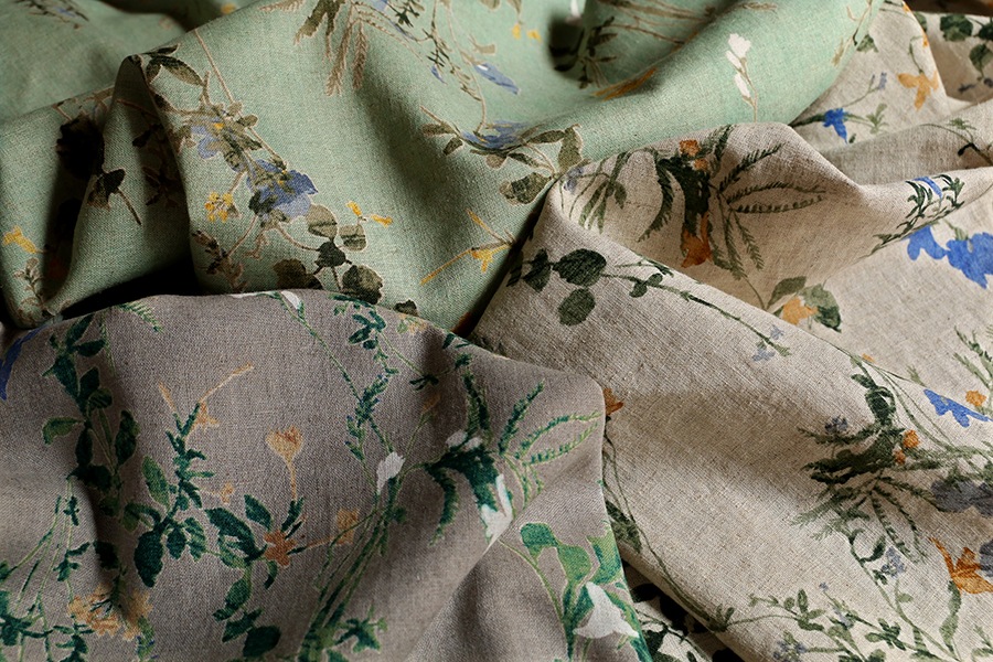 洗いをかけた 綿麻プリント 「ジョリー フルール」 【コットン リネン 生地 花柄 フラワー】