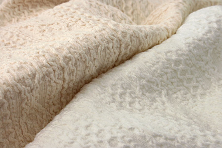 【生地サンプル】オリジナルアラン縄編みシャーリング ジャガードニット