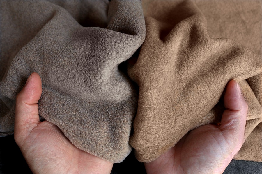 【反物販売】ワイド幅 レーヨン メルトンフリース 【ニット 生地 無地 秋冬 暖かい】