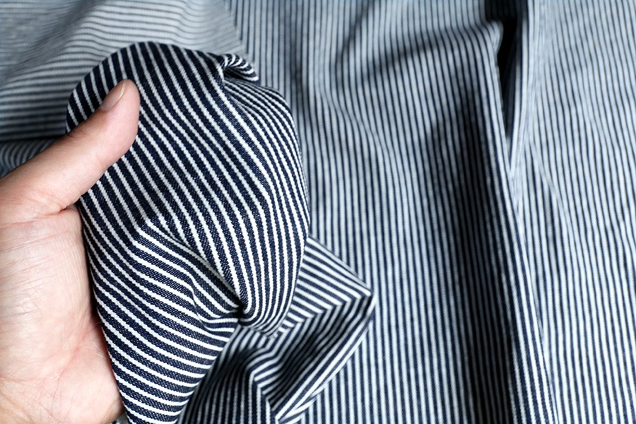 【生地サンプル】児島 洗いをかけた 10オンス ヒッコリーデニム バイオウォッシュ加工 【コットン(綿) 生地 ストライプ】