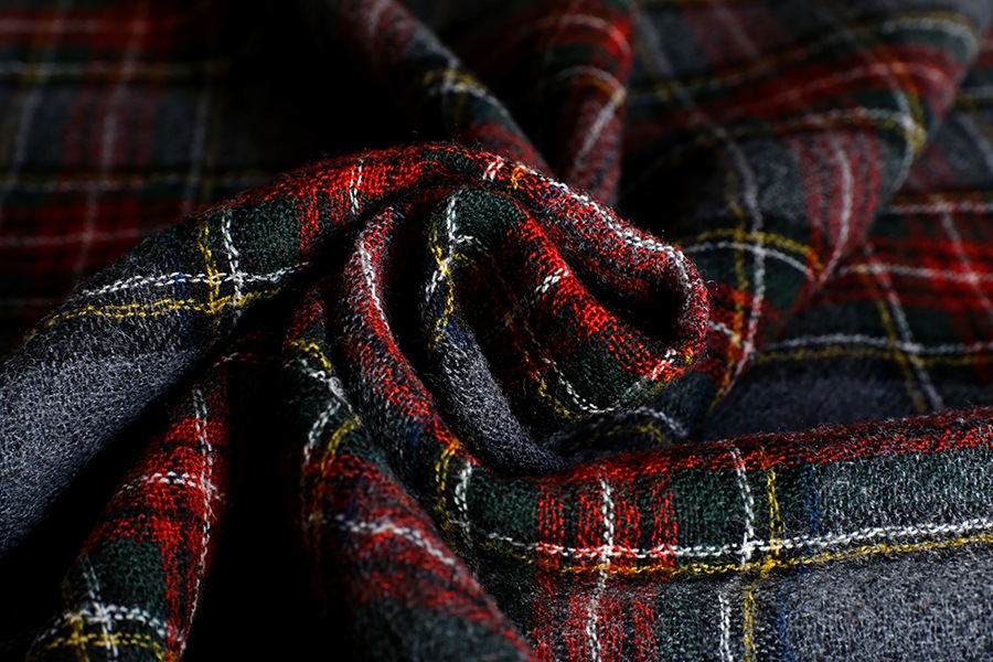 洗いをかけた ウールガーゼ タータンチェック 2/48番手 【毛 生地 ストール】