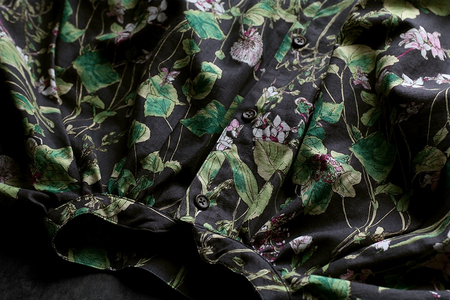 【反物販売】洗いをかけた 綿麻プリント 「ベル フルール」 【コットン リネン 生地 花柄 フラワー】