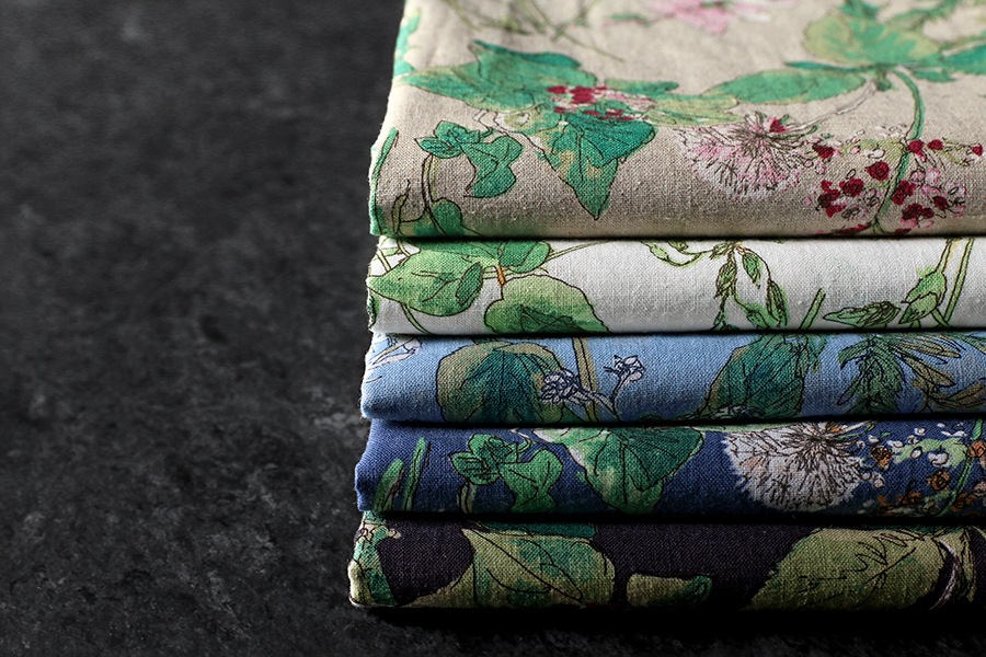 【反物販売】洗いをかけた 綿麻プリント 「ベル フルール」 【コットン リネン 生地 花柄 フラワー】