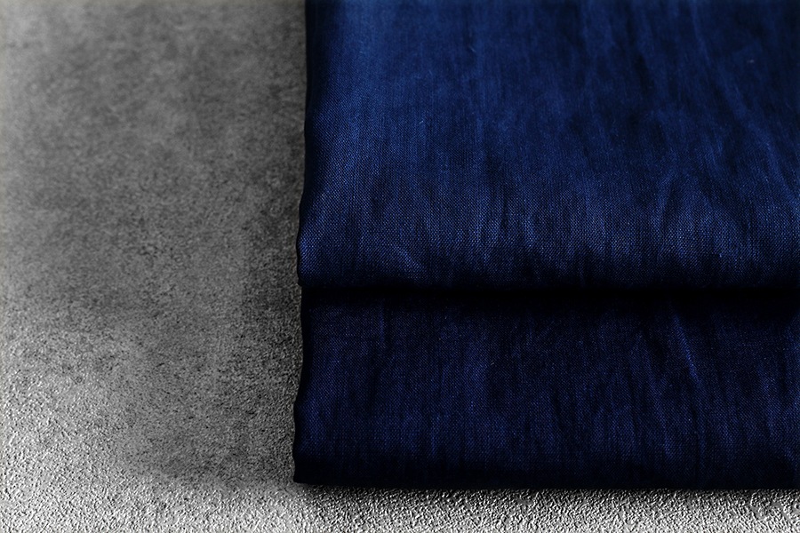 洗いをかけた ベルギーリネン インディゴダイド 60番手 児島染 【麻 生地 無地 藍染】