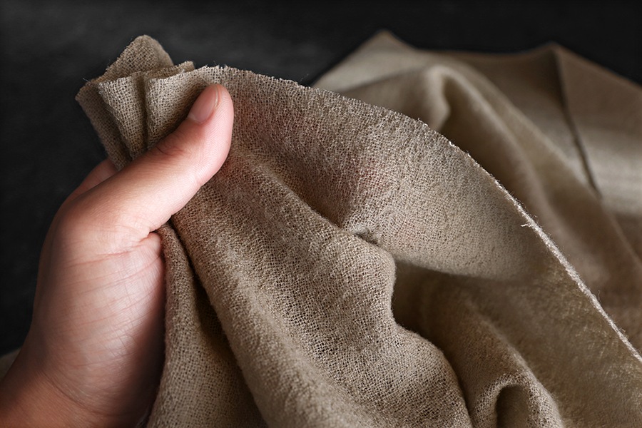 【反物販売】洗いをかけた ウールガーゼ 2/48番手 【毛 生地 無地 ストール】