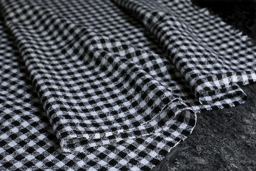 【生地サンプル】洗いをかけた ウールガーゼ ギンガムチェック 2/48番手 【毛 生地 ストール】