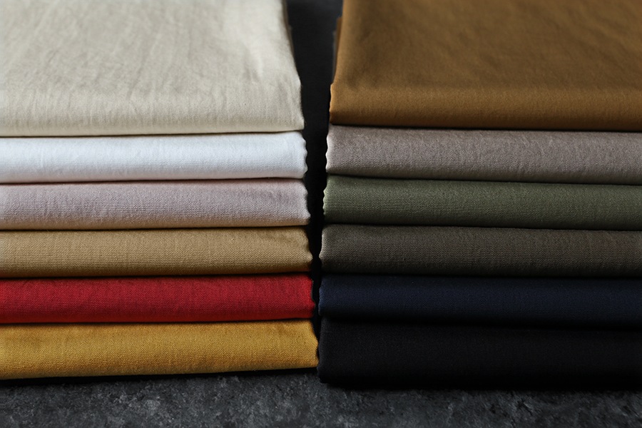 【生地サンプル】ワイド幅 洗いをかけた 綿麻ウェザー bw加工 【コットン リネン 生地 無地 高密度】