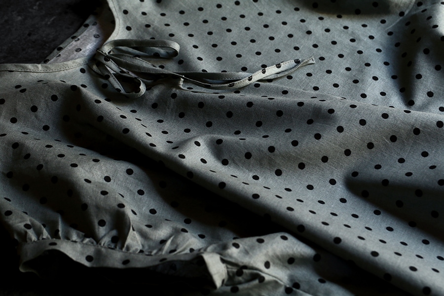 綿麻ライトキャンバス水玉 【コットン リネン 生地 水玉 ドット】