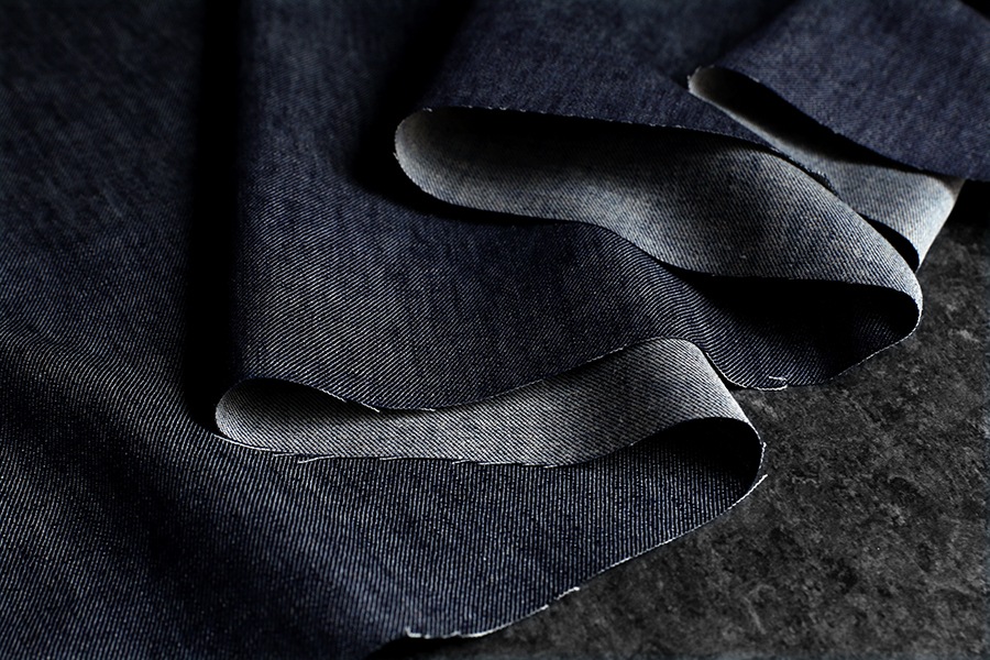 岡山の児島 5.5オンス 綿麻デニム 【コットン リネン 生地 無地】