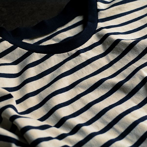 綿100 先染めボーダー天竺ニット ネイビー/白 10mW巾 トップ染めの度詰め天竺ボーダーニット Brianna [M便 1⁄2]の通販