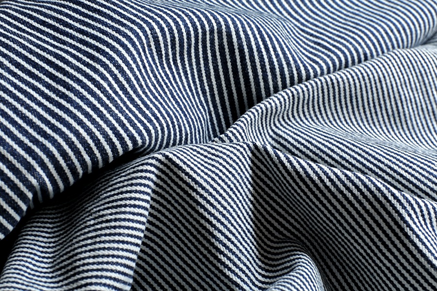 児島 洗いをかけた 10オンス ヒッコリーデニム バイオウォッシュ加工 【コットン(綿) 生地 ストライプ】