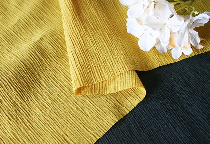 強撚糸 40/1番手 綿ドライ ナチュラルクレープ 【コットン 生地 無地 楊柳】