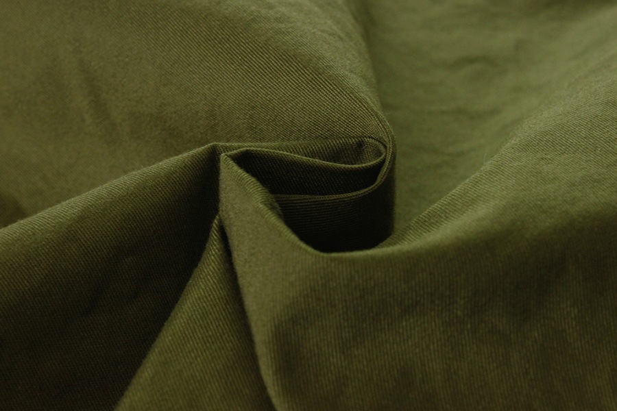 洗いをかけた 綿コーマバーバリー ハードフィニッシュ加工 【コットン 生地 無地】