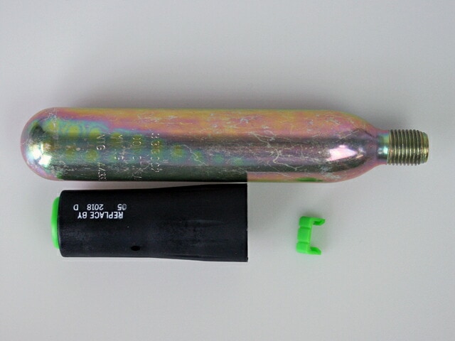 ライフジャケット 新LG-1 WR-1型用 交換用ボンベ&カートリッジセット UMK-A33G 釣り オーシャンライフ 津波対策