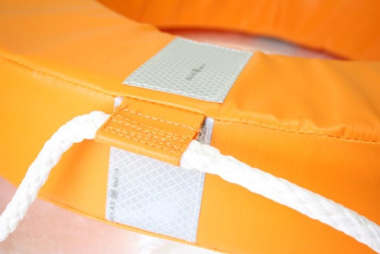 ライフジャケット 小型船舶用救命浮環 P-300型 釣り 15mロープ付 国土交通省認定品 第4075号 新基準品 高階救命器具 津波対策