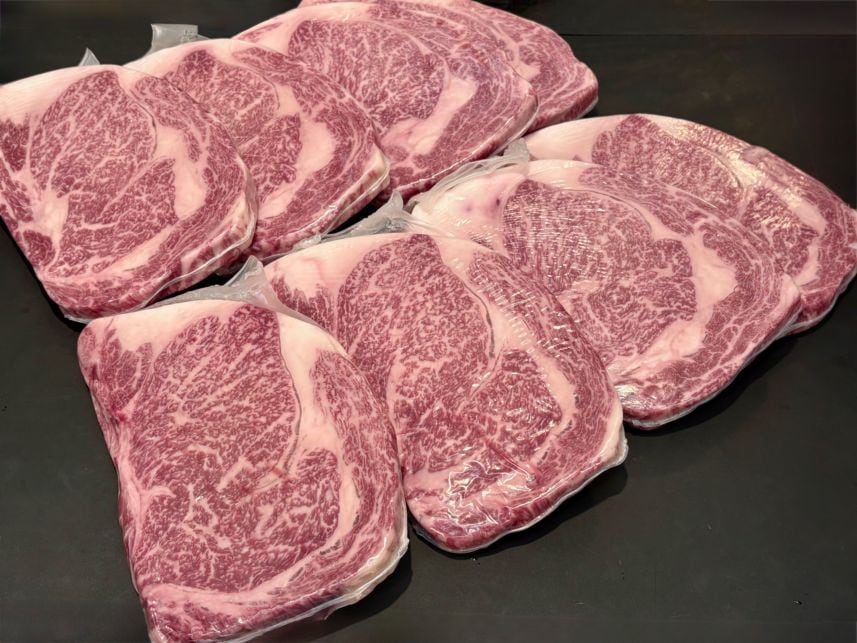 北海道産黒毛和牛リブロースステーキ 【大判厚切り】550g～
