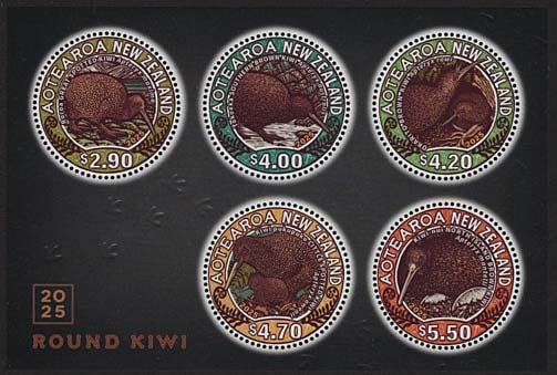 新）キウイ図案の円形切手「小型シート」（ニュージーランド,2025年）