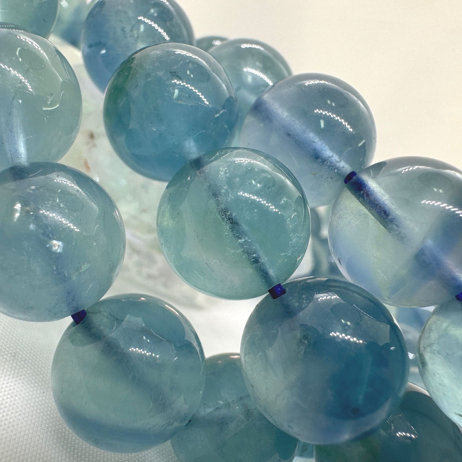 ブルーフローライト 12mm ブレスレット｜Arancia Stone アランシア