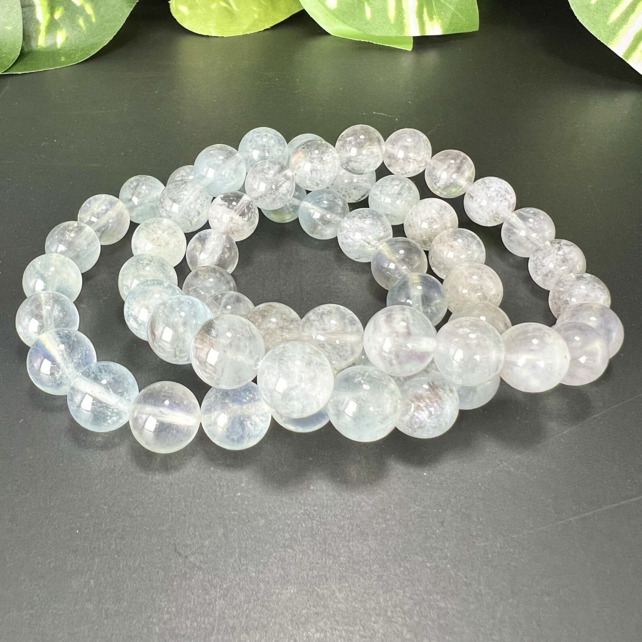 No.108ストライプブルーオパールxモスアクアマリンチェーンチャーム Day and Night (Shizuku) Petit トップ – マザーハウス 公式サイト