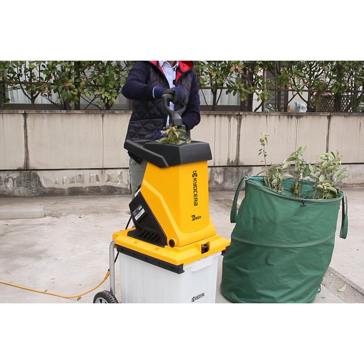 リョービ GS-2020 ガーデンシュレッダー【10809408】 リョービ GS-2020 ガーデンシュレッダー【10809408】