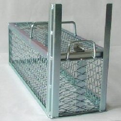 【送料無料】【1台で1個口】　捕獲器　普及型　[メッキ]サイズmm／幅210×奥行620×高さ350