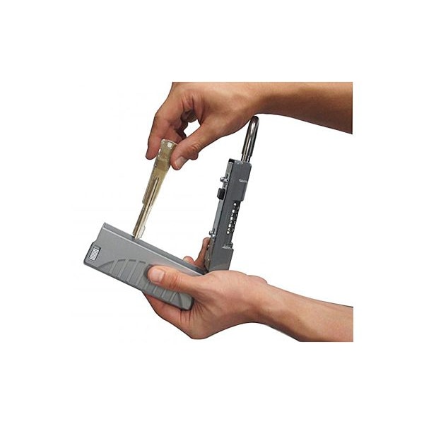 未使用 かごバッグ カデナ キーチャーム付 ライトブラウン バッグ型バッグチャーム | 雑貨・小物,ファッション雑貨,バッグ