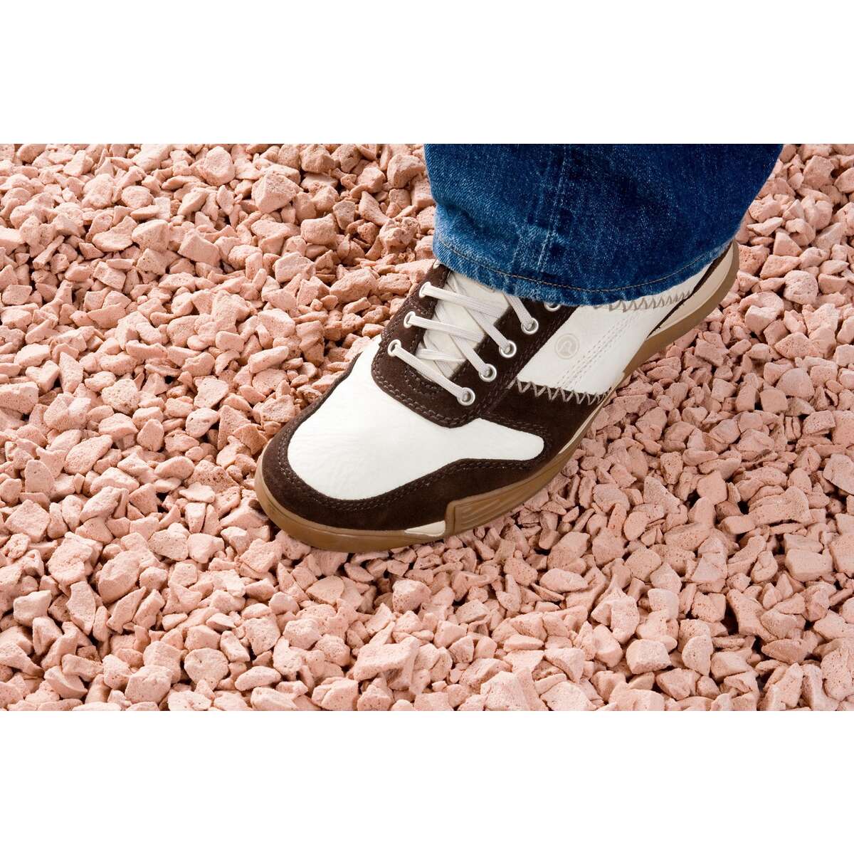 【送料無料】草よけ・防犯の音ジャリ 60L ブラウン 4190401 【メーカー直送・代引不可・置配不可】