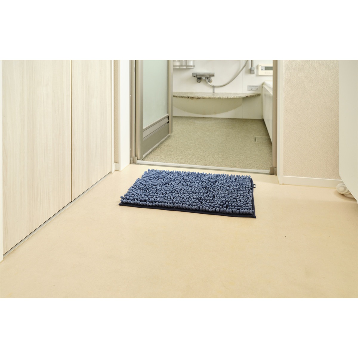 SUSU 抗菌ストロングWバスマット EC ネイビー 35×50cm | インテリア