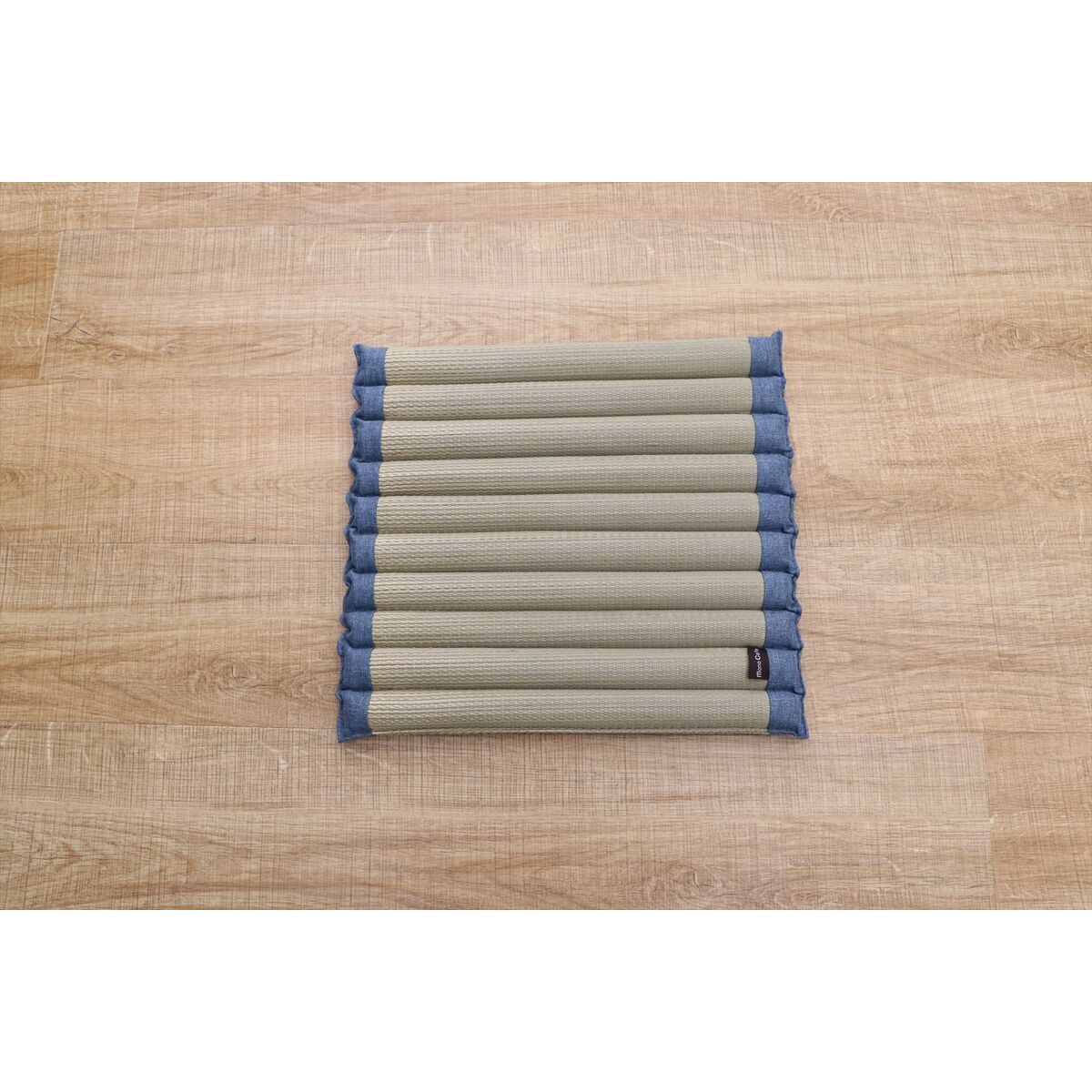 【送料無料】ぽこぽこシート シルフ 約40×40cm ブルー 【メーカー直送・代引不可・置配不可・配送地域限定】