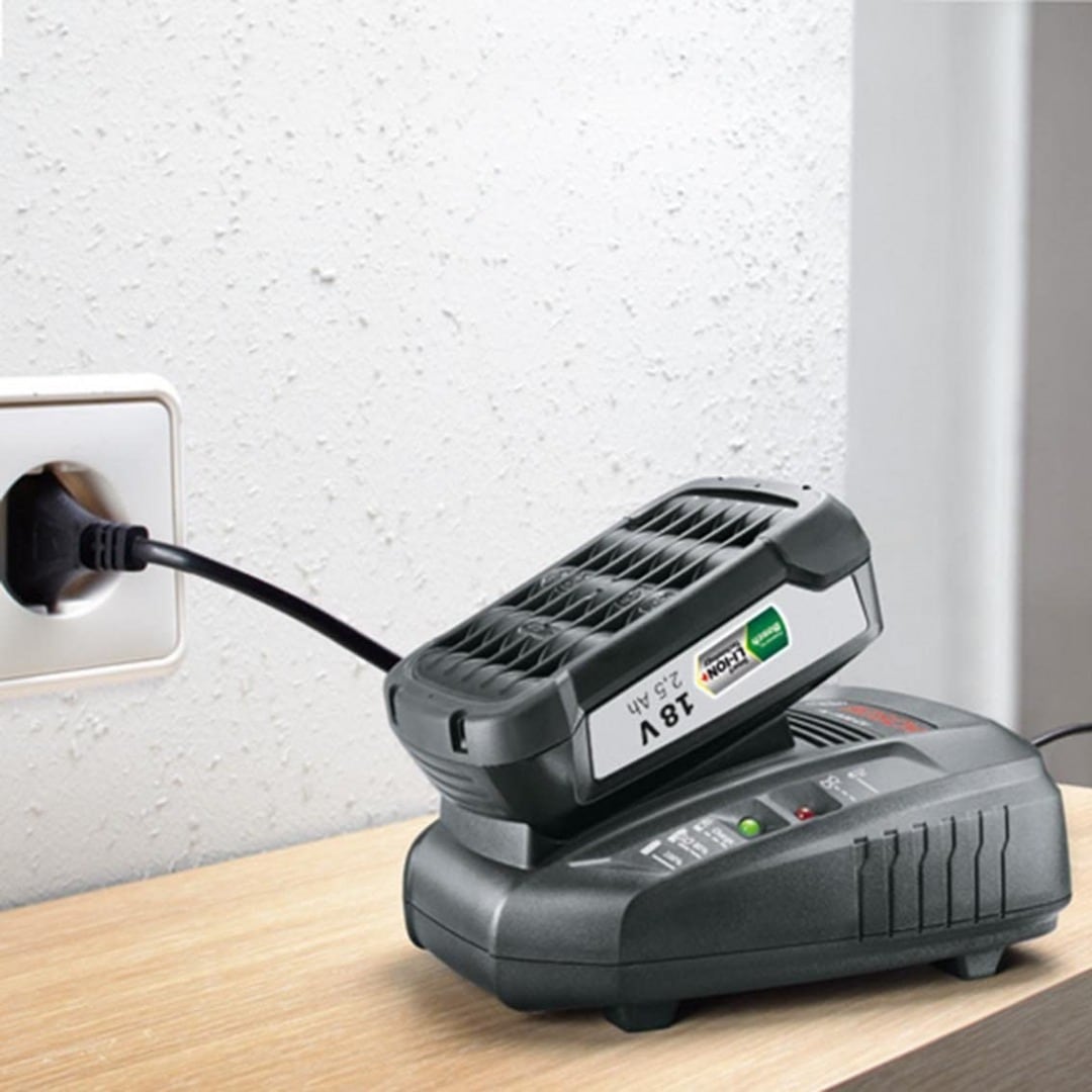 送料無料】ボッシュ リチウムイン 18Vバッテリー充電器セット A1825LIG