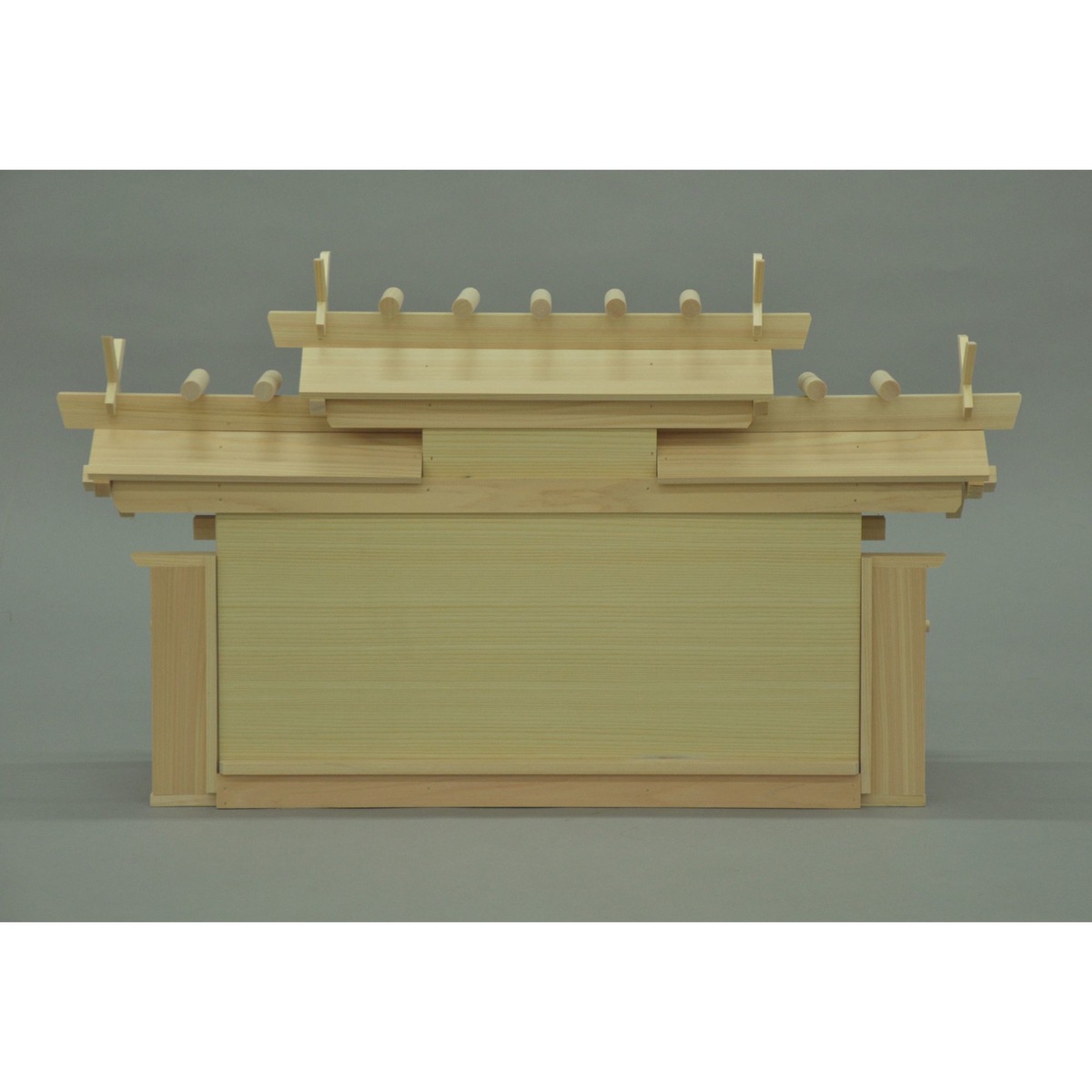 【送料無料】欠品中 次回2月上旬入荷予定 エイ・アイ・エス 国産 お神札が簡単に入る神棚 三社大謙信 NA 【メーカー直送・代引不可・置配不可】