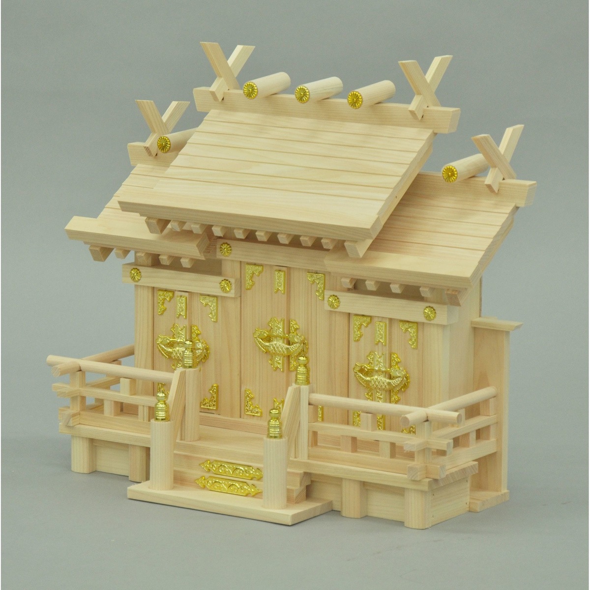 【送料無料】エイ・アイ・エス 国産 お神札が簡単に入る神棚 三社特小謙信 NA 【メーカー直送・代引不可・置配不可】