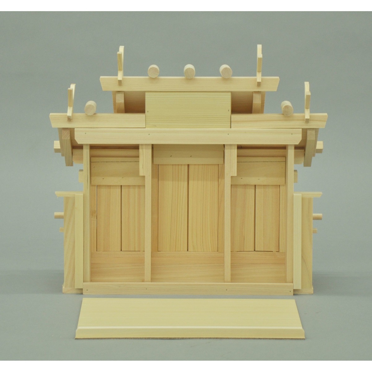 【送料無料】エイ・アイ・エス 国産 お神札が簡単に入る神棚 三社特小謙信 NA 【メーカー直送・代引不可・置配不可】