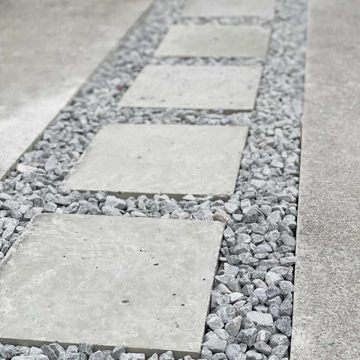 送料無料】ネクスタイル 駐車場のジャリ 約30kg(約18リットル) TSZ2