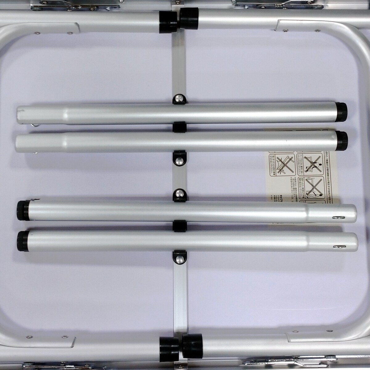 【送料無料】キャプテンスタッグ ラフォーレアルミツーウェイサイドテーブル アジャスター付 60×45cm UC-0513