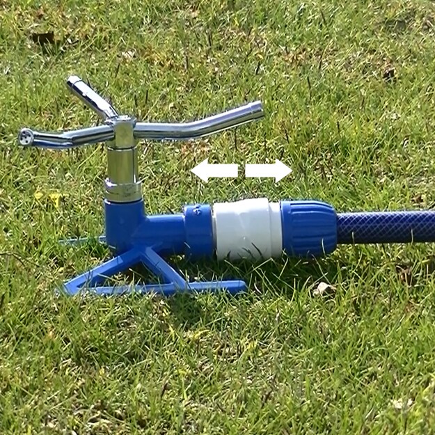 タカギ トリプルアーム スプリンクラ－ QG199FJE | 散水・灌水用品