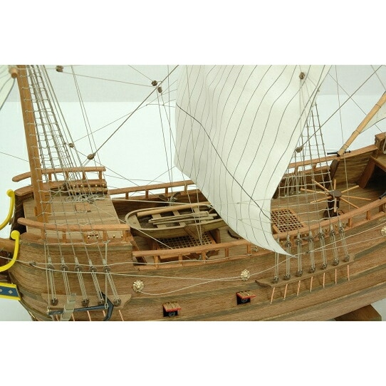 送料無料】ウッディジョー 木製帆船模型 1/40 ハーフムーン | アート