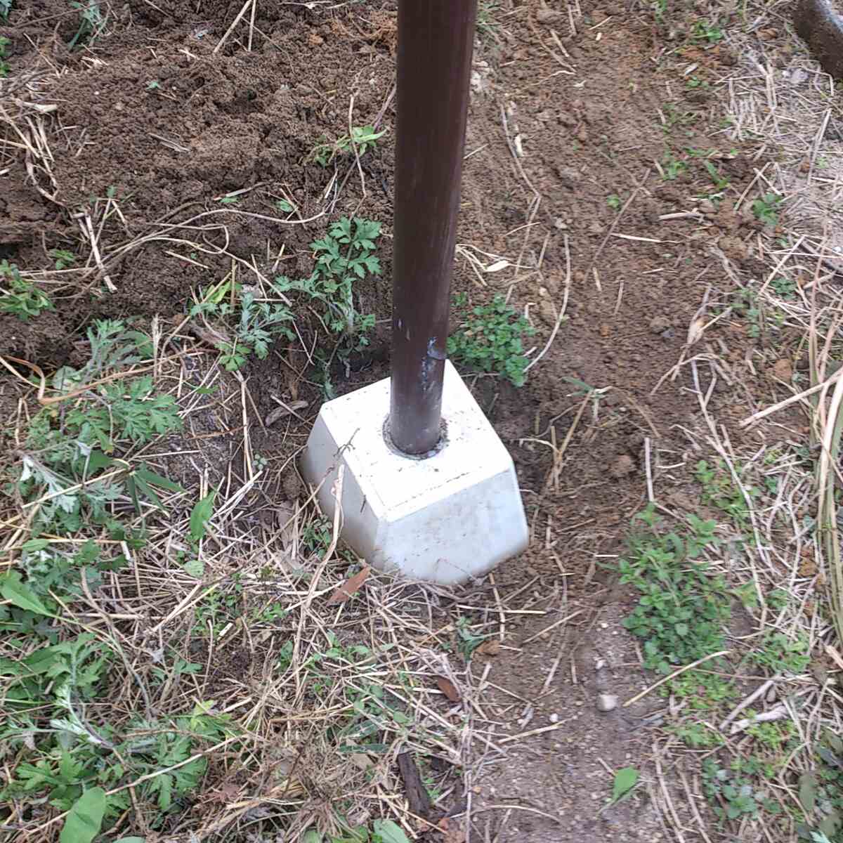 送料無料】ネクスタイル 単管ブロック ×1個 単管パイプ束石 DIY用 SA-1