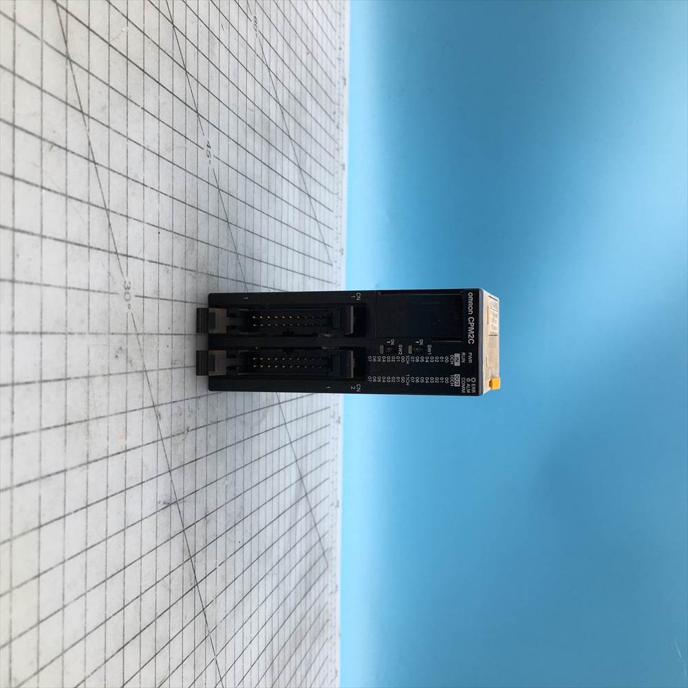 Ys コンベア UCN-70 <br> PLC CPM2C-32CDTM-D 中古品 