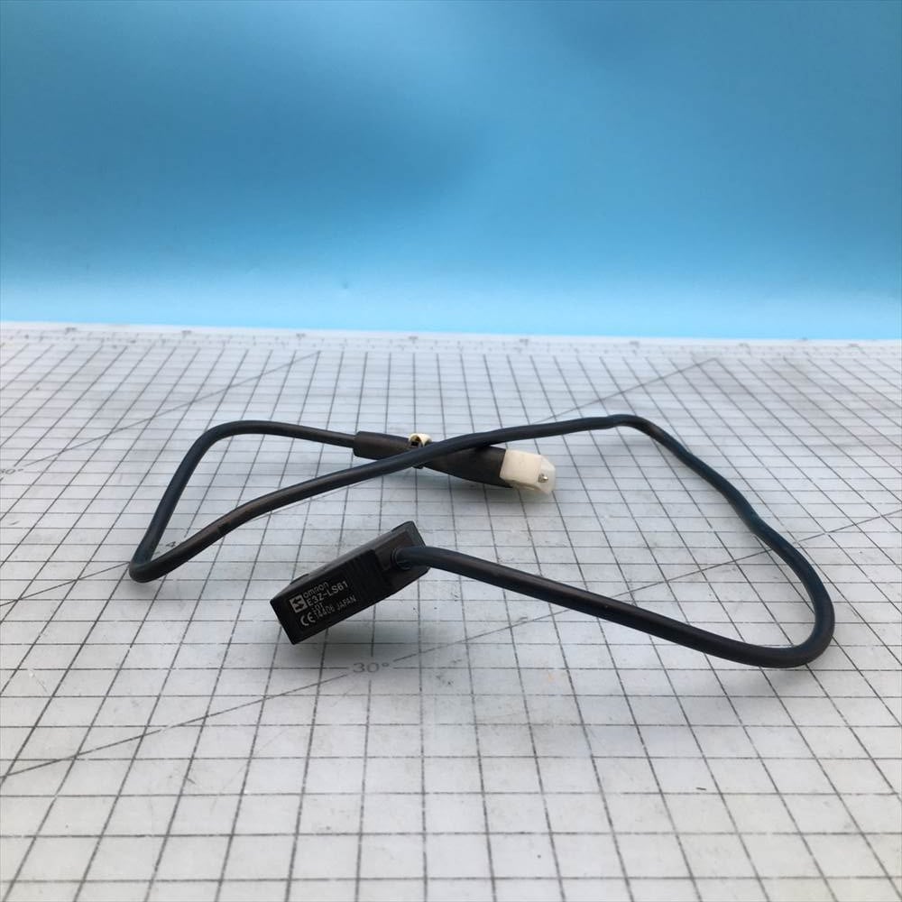 Ys コンベア UCN-70 <br> センサー E3Z-LS61 中古品 