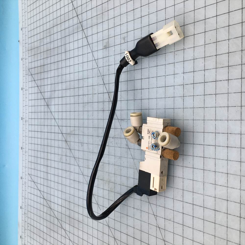 Ys コンベア UCN-70 <br> バルブ VQZ1121-5M-M5 中古品 