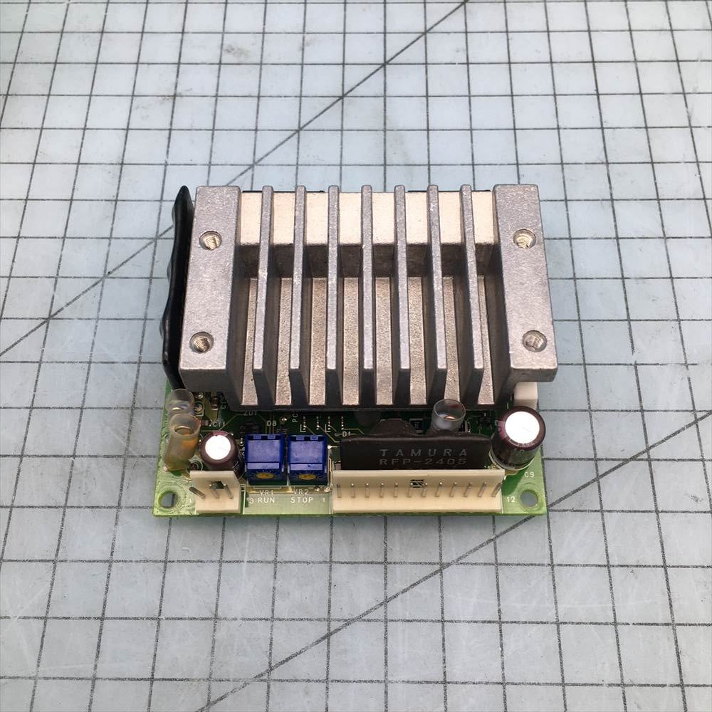 オムロン 検査機 VT-WIN2 <br> ドライバー CSD5807N-P 中古品