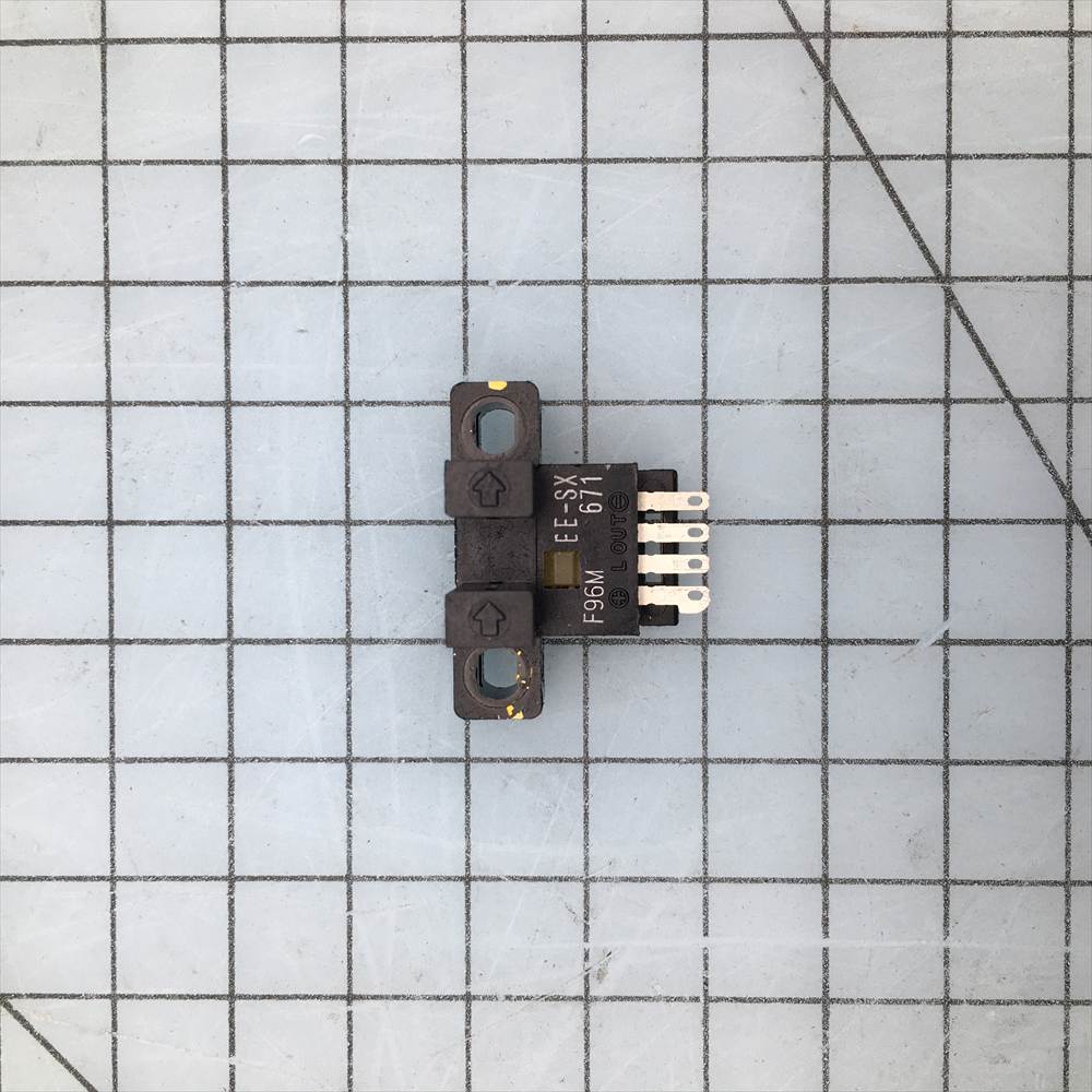 天竜精機 印刷機 TSP-550 <br> センサー EE-SX671 中古品 