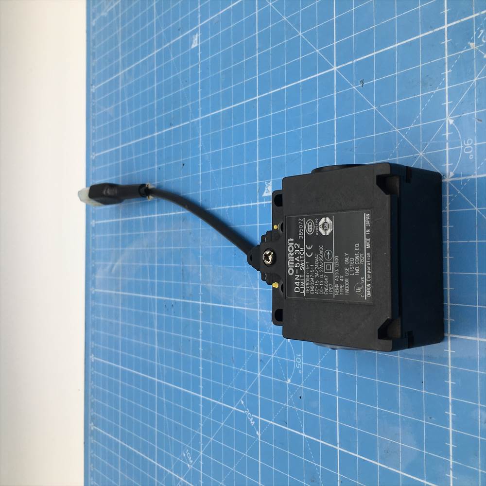 Panasonic 挿入機 RHSG <br> スイッチ D4N-5A32 中古品 