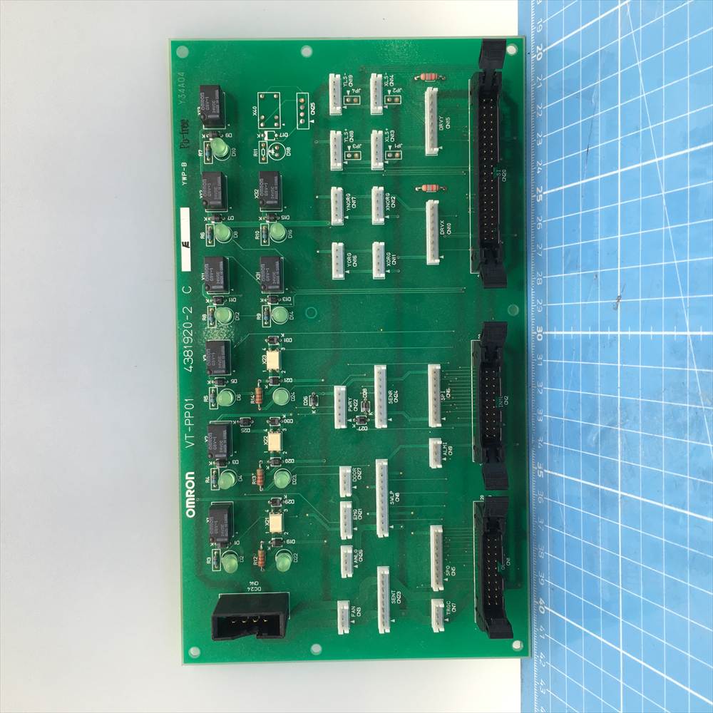 オムロン 検査機 VT-RNS2-PT-M3 ボード VT-PP01 4381920-2 中古品 