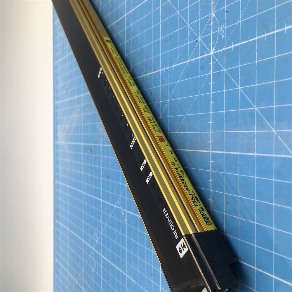 オムロン 検査機 VT-RNS2-PT-M3 ライト SAFETYLIGHTCURTAIN F3SJ-A0389P14-D 中古品 