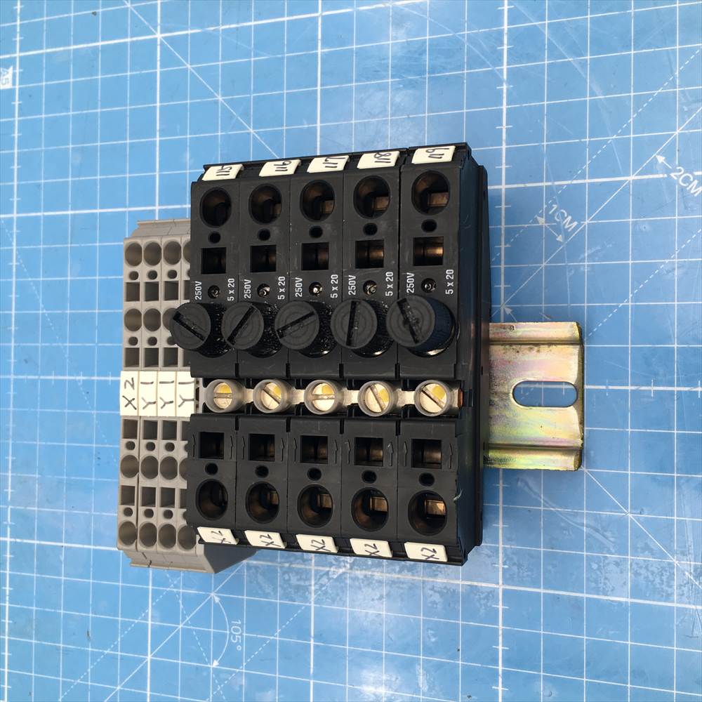 日立 実装機 TIM-5100 PLC ZFDK2.5 中古品 