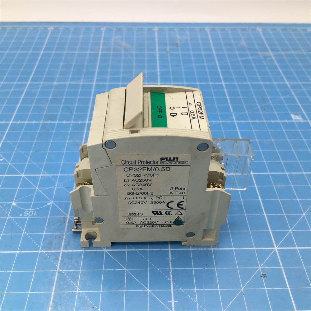 Panasonic 実装機 CM202-DH プロテクター CP32FM/0.5D 中古品