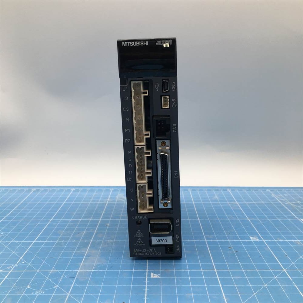 CKD 検査機 VP5200L <br> ドライバー ACSERVO MR-J3-20A 中古品 