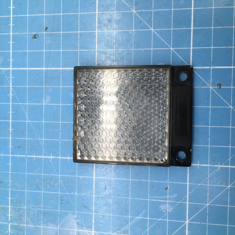 CKD 検査機 VP5200L <br> 反射板 E39-R10 中古品 